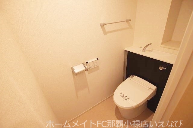 トイレ　※別部屋のお写真となります。