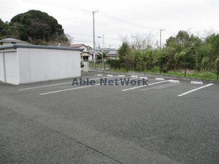 駐車場　駐車場