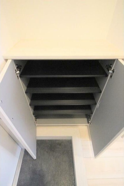 収納　シューズボックス