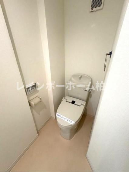 トイレ　落ち着いたトイレです