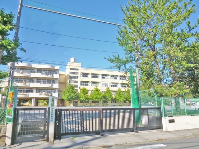 小学校　横浜市立駒林小学校（小学校）まで492m