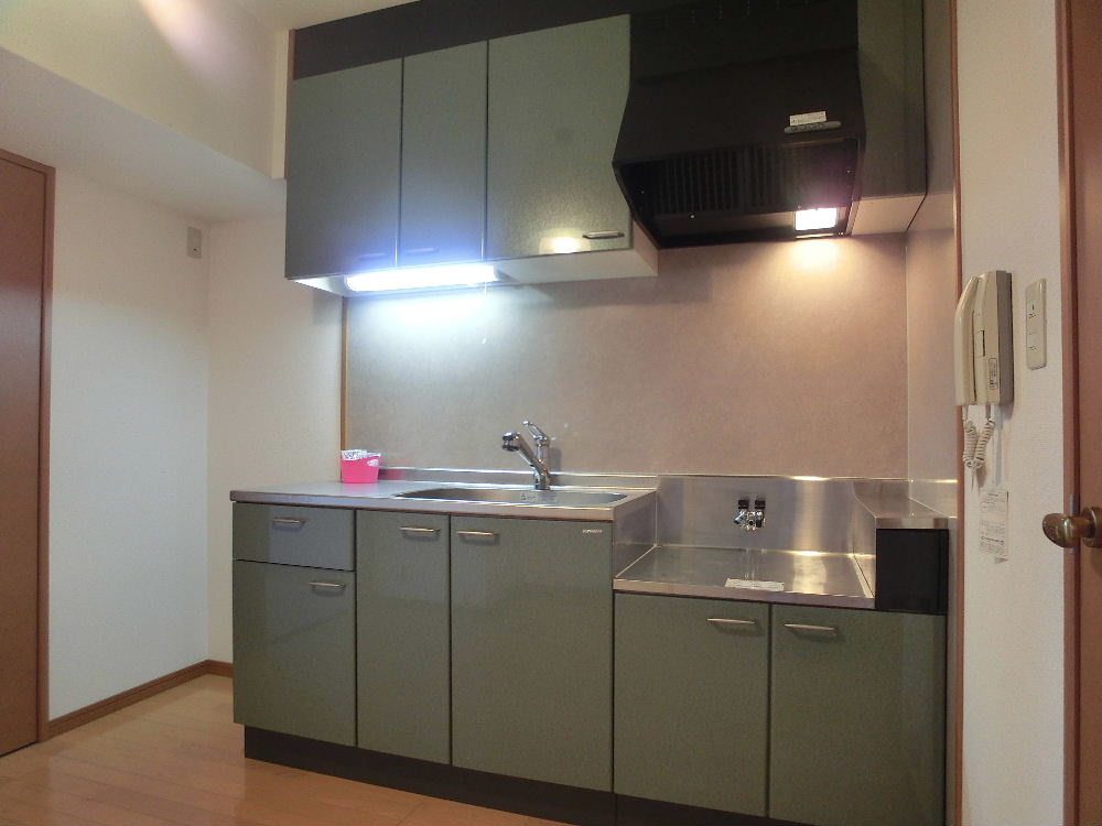 キッチン　別のお部屋の写真です。現況を優先します。