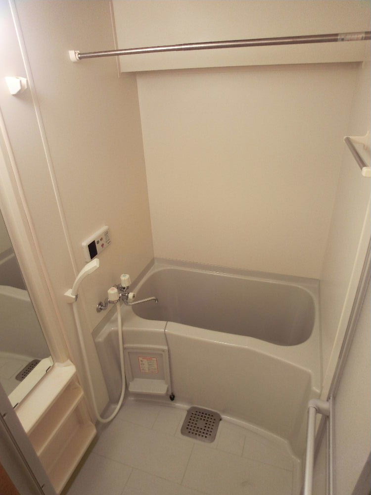 バス・シャワールーム　別のお部屋の写真です。現況を優先します。