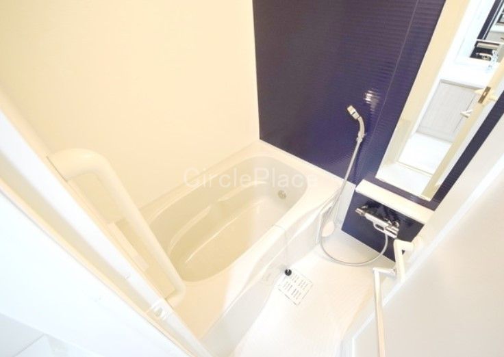 バス・シャワールーム　追い焚き機能・浴室乾燥機付き