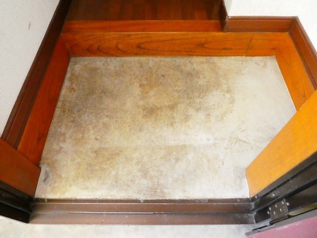 玄関　写真は別部屋です。