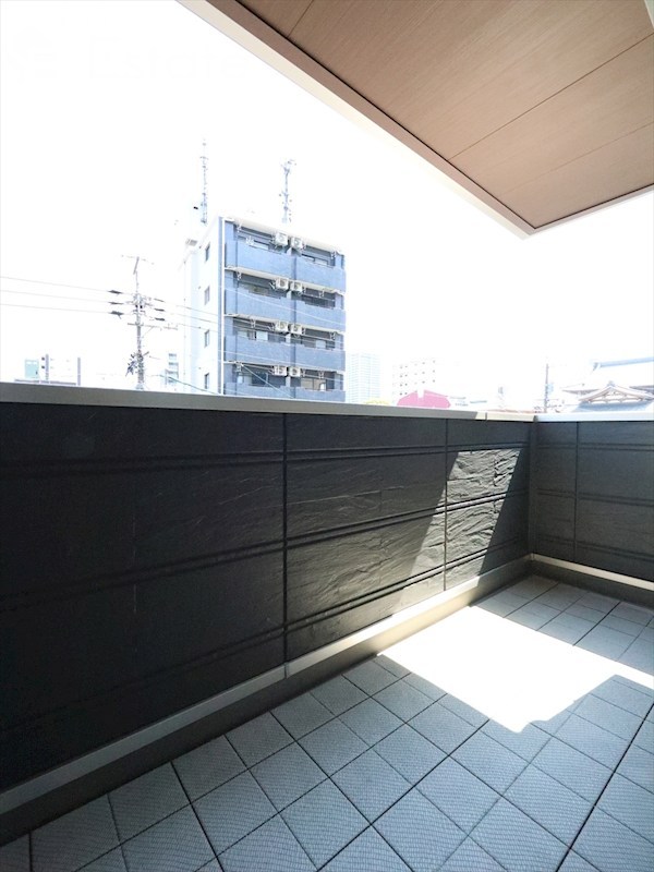 バルコニー　バルコニー