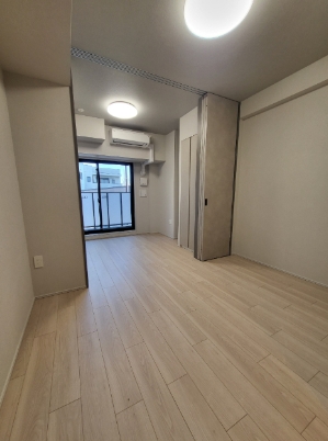 居室・リビング　☆明るい洋室☆