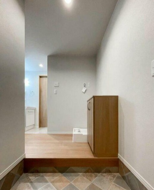 玄関　イメージ参考写真