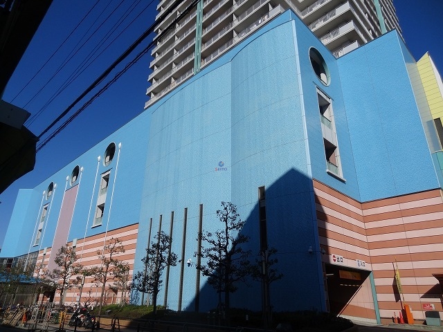 ショッピングセンター　ぷららてんま（ショッピングセンター）まで576m