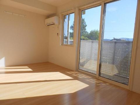 居室・リビング　リビング