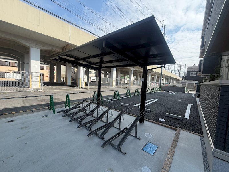 その他共有部分　屋根付き駐輪場
