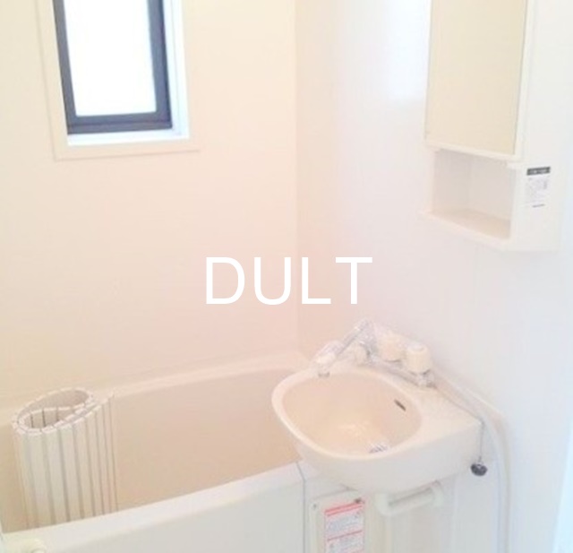 バス・シャワールーム　バスルームです。