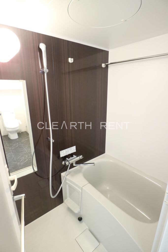 バス・シャワールーム　浴室乾燥機付き