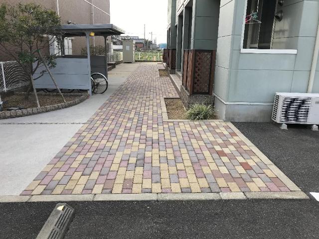 建物外観　外観写真（昼）