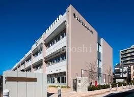 小学校　世田谷区立上北沢小学校（小学校）まで464m