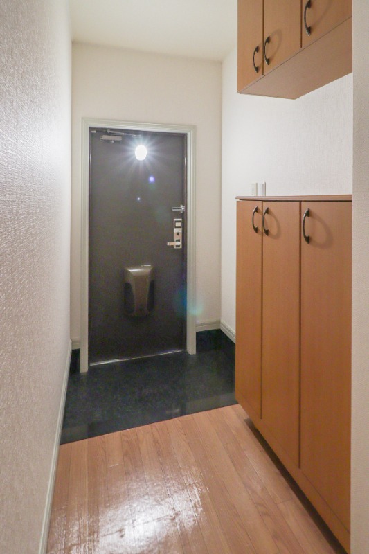 玄関　図面と現状に相違がある場合には現状を優先