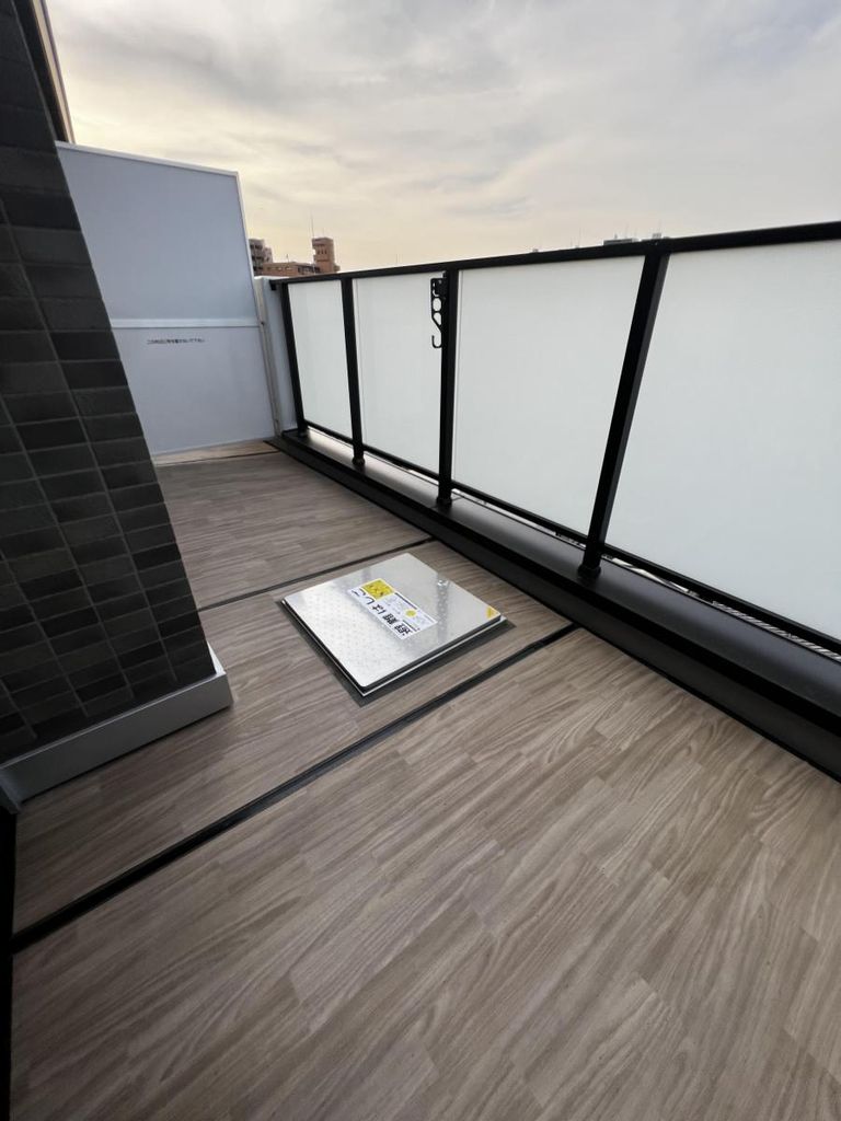 バルコニー　バルコニー