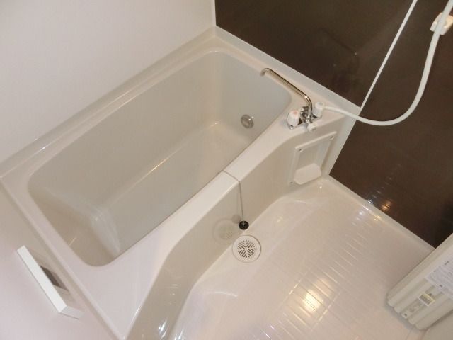 バス・シャワールーム　追い焚き付き浴室（同一タイプ）