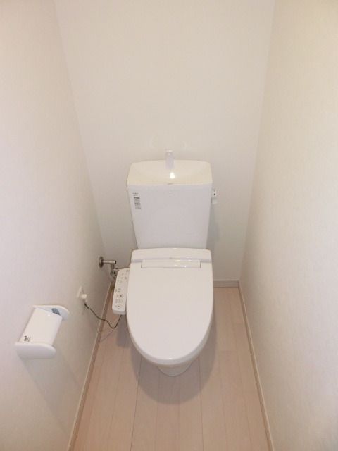トイレ　ウォシュレット付きトイレ（同一タイプ）