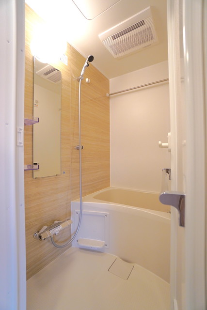 バス・シャワールーム　※写真は同タイプ住戸です。