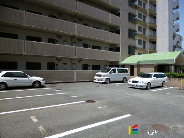 駐車場　駐車場の様子です