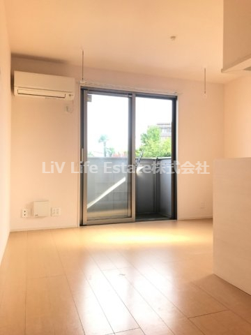 居室・リビング　同仕様写真