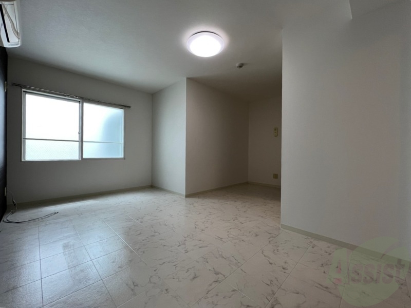 居室・リビング　広くてキレイなお部屋が広がっていて、充実した生活が送れそう。