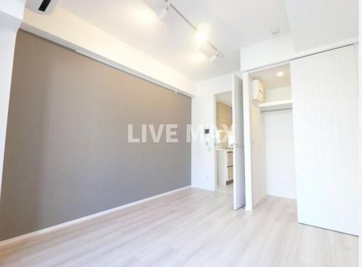 居室・リビング　別号室参考写真