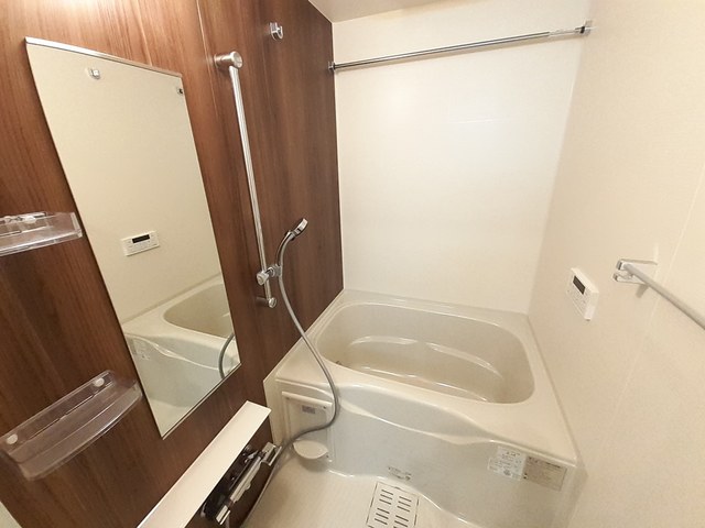 バス・シャワールーム　※他部屋参考写真