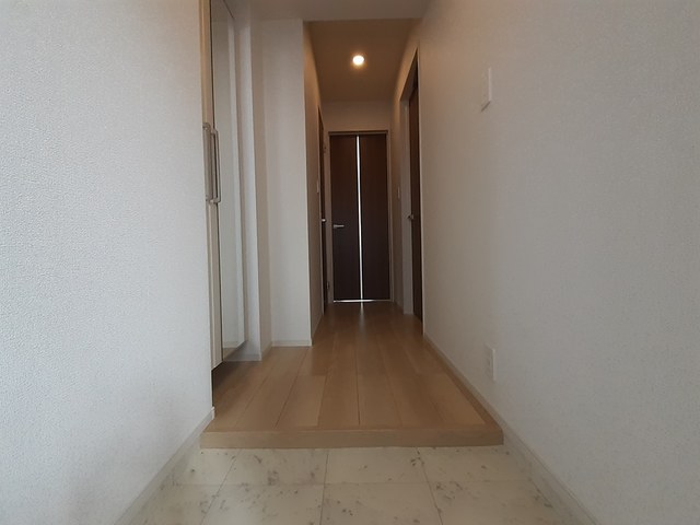 玄関　※他部屋参考写真