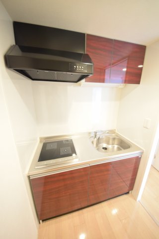 キッチン　マリンズ心斎橋 III　IH2口キッチン