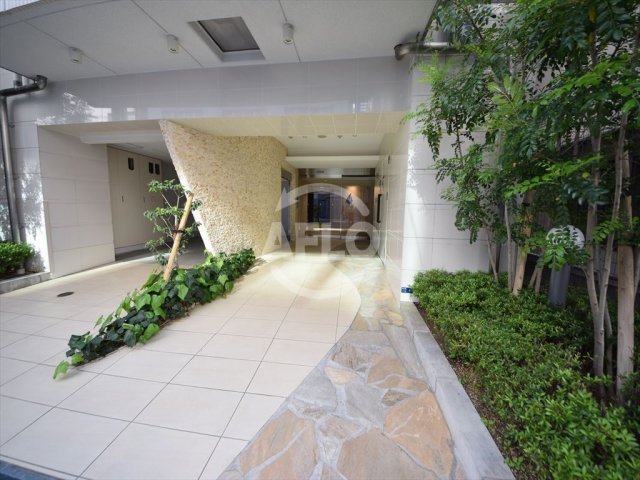 エントランス　マリンズ心斎橋 III　エントランス