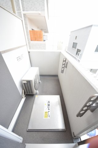 バルコニー　マリンズ心斎橋 III　バルコニー