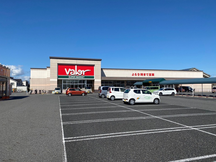 スーパー　バロー　栗東苅原店（スーパー）まで1400m