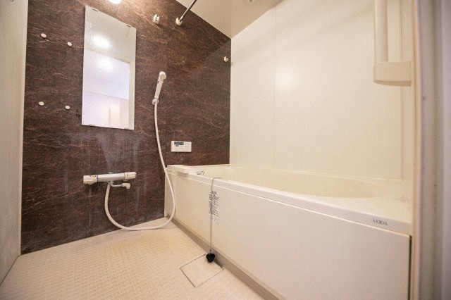バス・シャワールーム　バス・シャワールーム