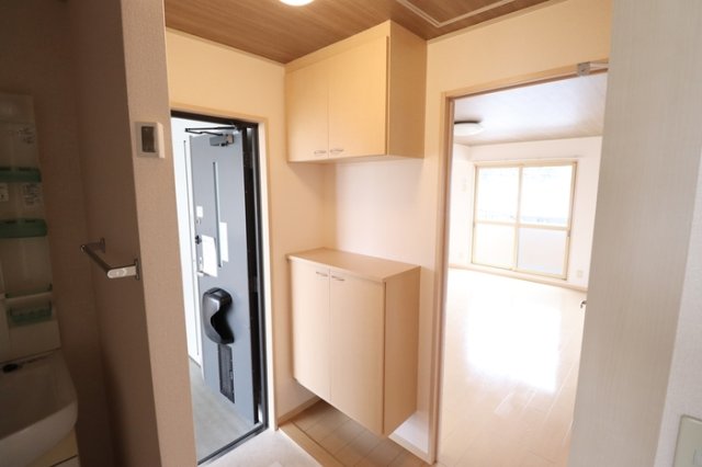 玄関　シューズボックスです