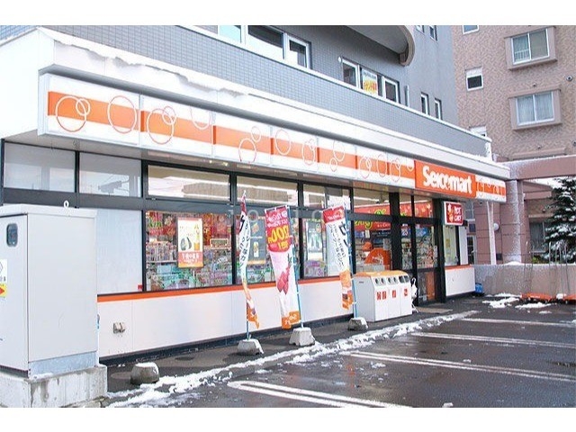 コンビニ　セイコーマート（コンビニ）まで417m