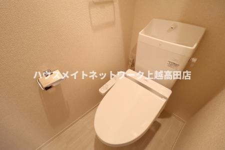 トイレ　温水洗浄暖房便座