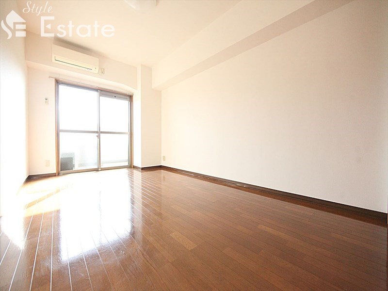 居室・リビング　内装