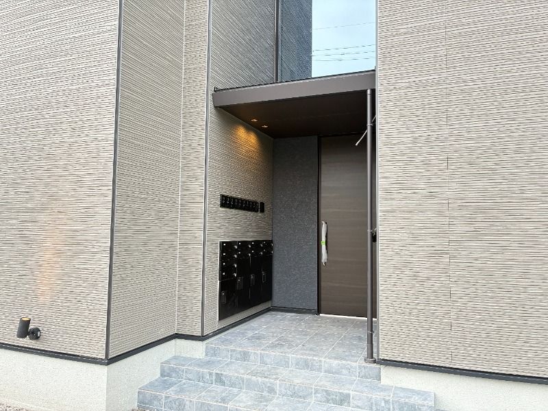 エントランス　毎日通るエントランスはこのようになっています