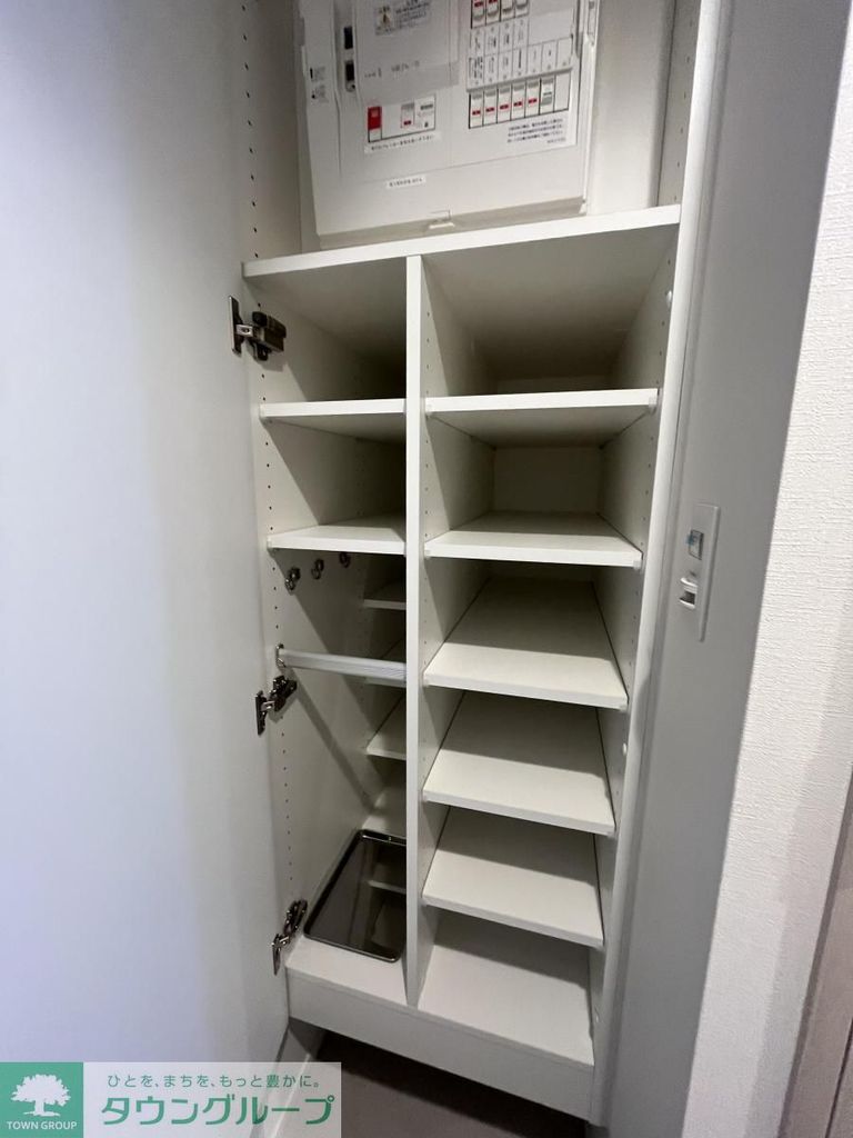 玄関　※同じ間取りの別の部屋です