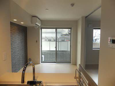 居室・リビング　※同物件別号室参考写真