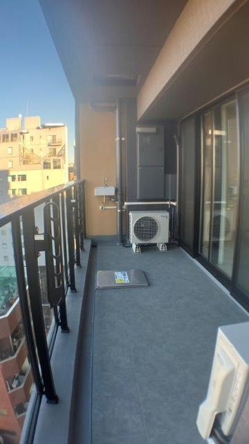 バルコニー　奥行きのあるバルコニー