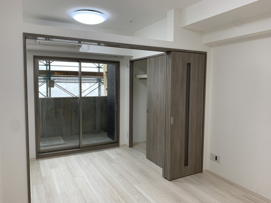 居室・リビング　※別号室の写真です