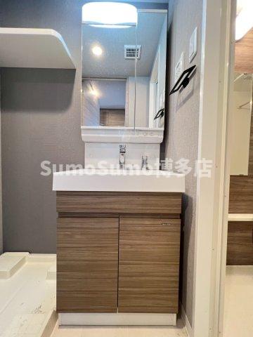 洗面設備　広い洗面スペース