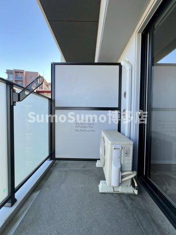 バルコニー　バルコニーがあります