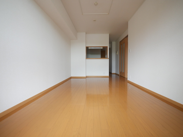 居室・リビング　★フローリングの綺麗なリビングルームですね★