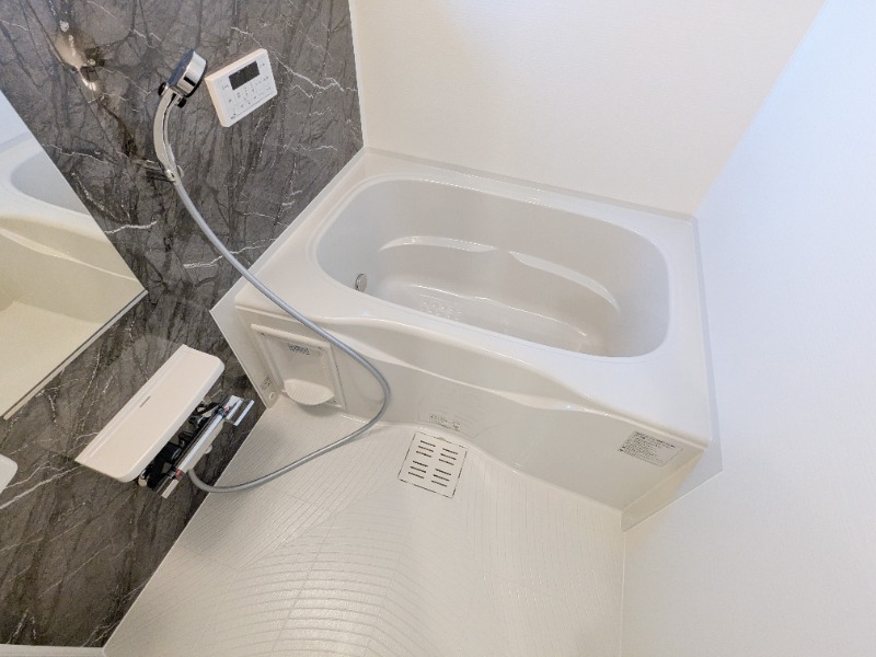 バス・シャワールーム　図面と現状に相違がある場合には現状を優先