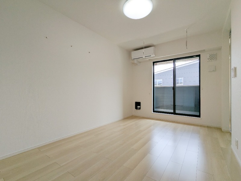 居室・リビング　図面と現状に相違がある場合には現状を優先