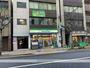 コンビニ　ファミリーマート入船一丁目店（コンビニ）まで61m